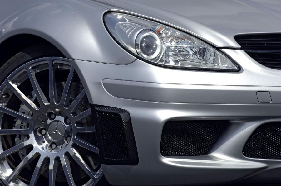  Mercedes-Benz SLK55 AMG 2005 года  (фото 8 из 96)